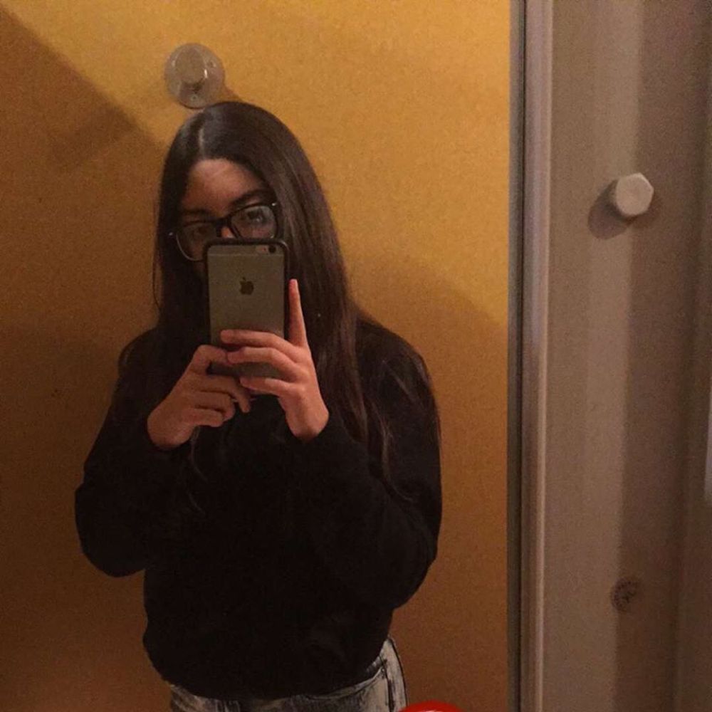 Meet your Posher, Alondra